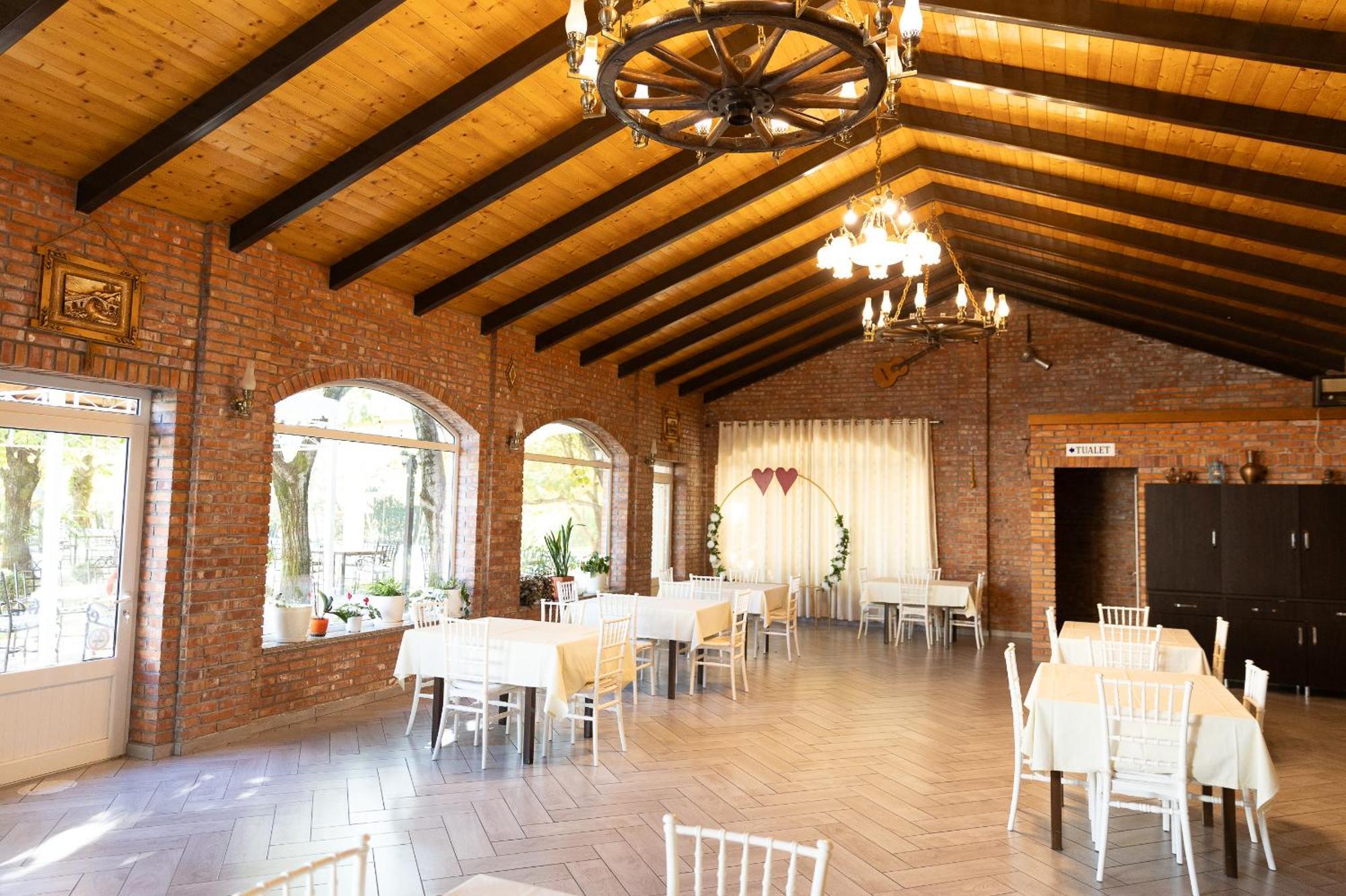 Hotel Paradise Шкодер Экстерьер фото